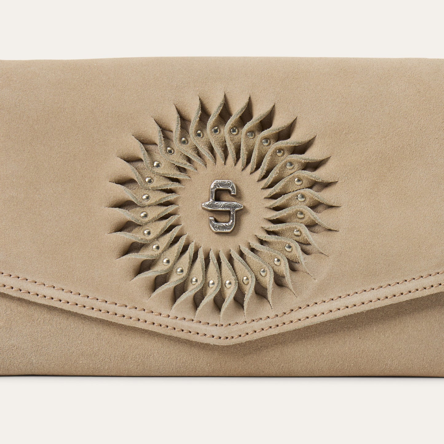 Cartera Tipo Clutch de Gamuza Flecos y Espiral | Stetson®